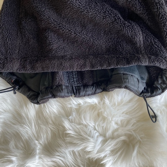 North Face Fleece jacket w hood - Picture 12 of 13